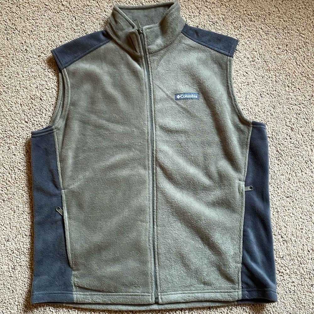 Men’s Columbia Fleece Vest - Large